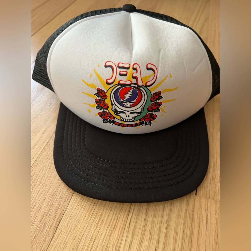 GRATEFUL DEAD X MARKET SOLAR FLARE TRUCKER HAT Grateful Dead Skull and Roses